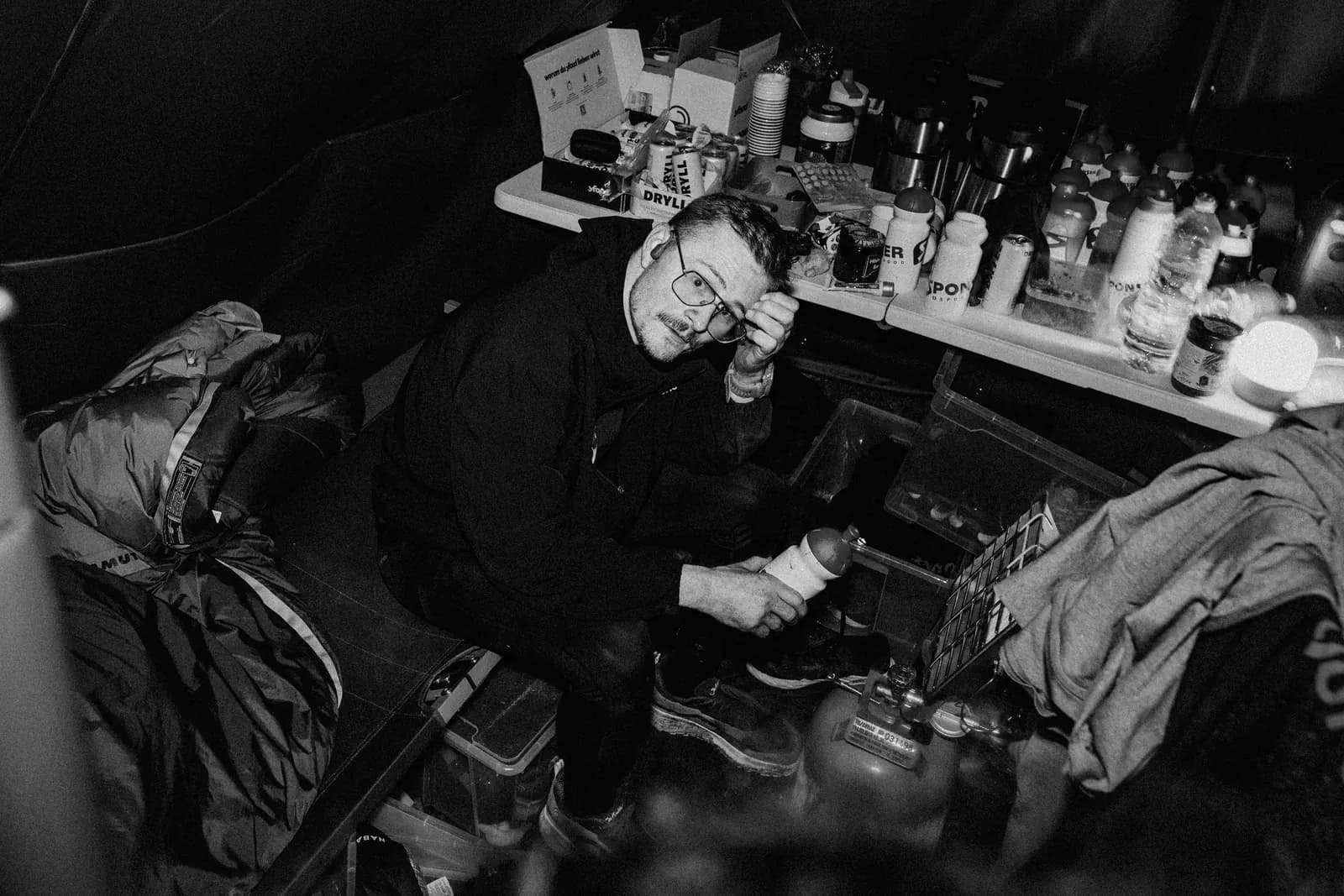 Im Crew-Zelt während eines Backyard Ultra